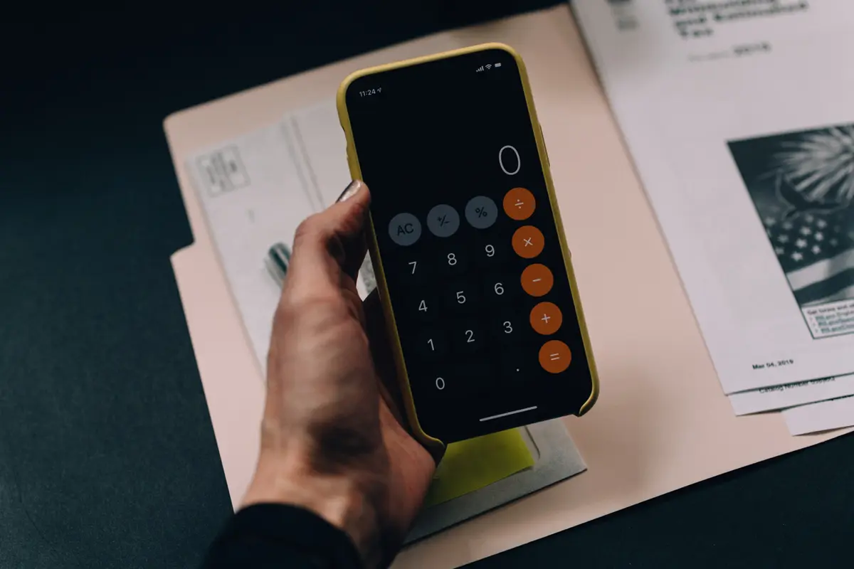 Hidup hemat dan sederhana dengam frugal living. (Foto: Kelly Sikkema/Unsplash)
