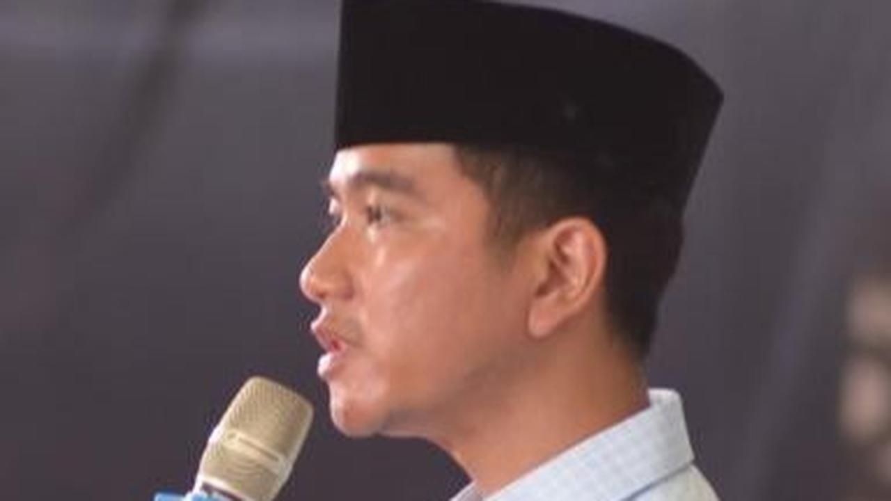Reaksi Gibran soal Heboh IPK 2,3: Dia Punya Ijazah Saya?