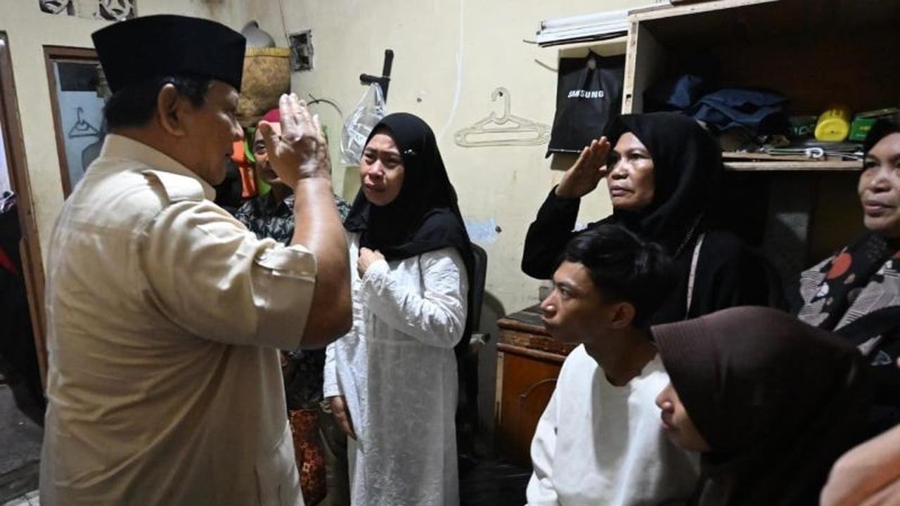 Presiden Prabowo Bertakziah 20 Menit, Tegaskan Komitmen Keadilan Prabowo Usut Tuntas Kasus Ojol Dilindas Rantis Brimob