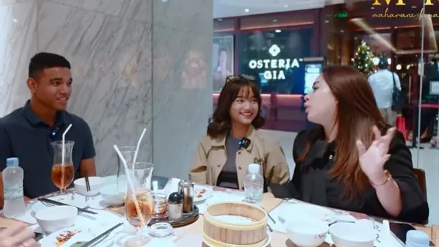 Fuji, adik ipar Vanessa Angel (Foto: YouTube)