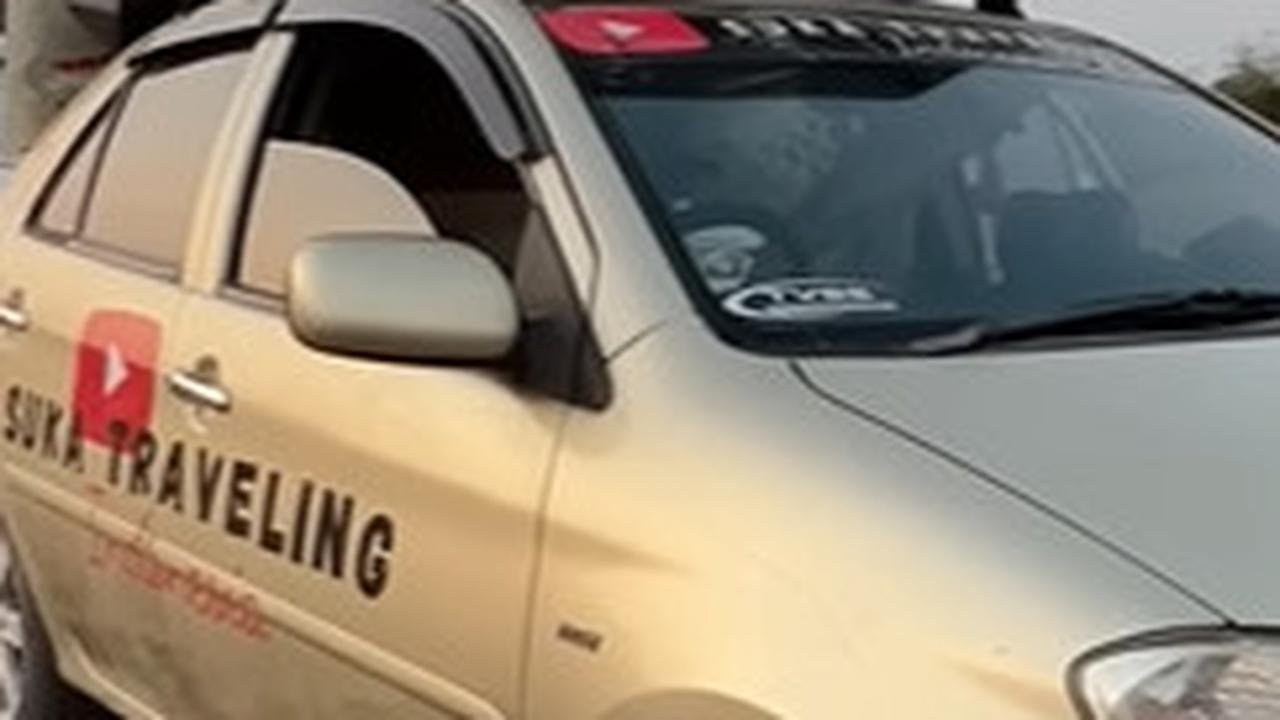 Sulap Mobil Sedan Jadi 'Rumah', Keluarga ini Modal Nekat Keliling Indonesia