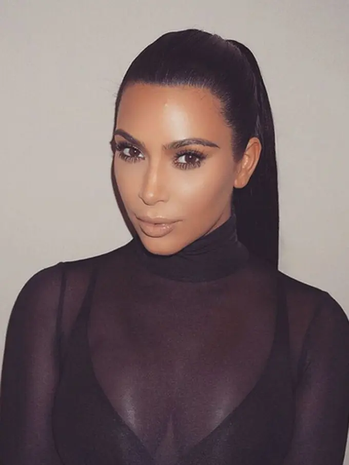 Kim Kardashian merubah penampilannya. (Instagram/kimkardashian)