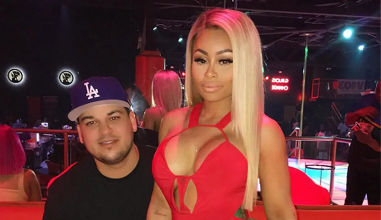 “ Adanya pengertian, lalu datang dan hadirnya cinta, maka hubungan yang sehat pun sudah pasti akan datang juga,” ungkap Blac Chyna kepada publik. (Instagram/blacchyna)