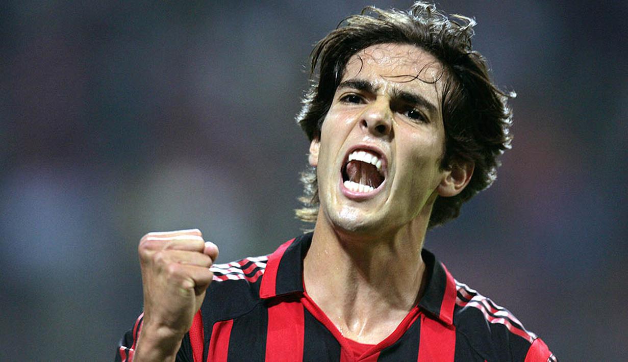 Kaka - Pemain kelahiran Brasil itu sukses meraih Ballon d'Or tahun 2007. Pada tahun itu gelandang AC Milan tersebut berhasil meraih gelar Liga Champions. (AFP/Carlo Baroncini)