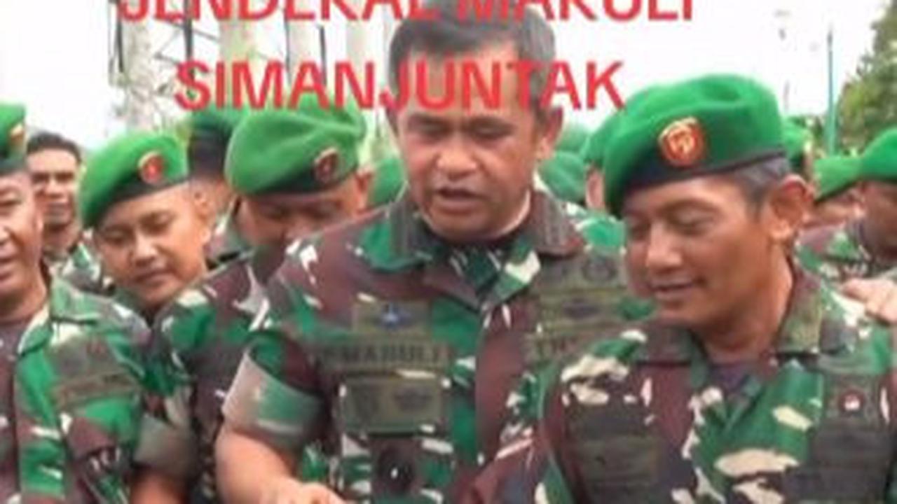 Lantaran aksinya, sang jenderal bintang empat tersebut lantas dibanjiri pujian.