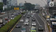 Sejumlah kendaraan melintas di tol dalam kota Gatot Subroto, Jakarta, Selasa  (14/5/2024). (Liputan6.com/Angga Yuniar)