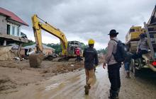 Pemkab Agam Tutup Jalan Palembayan untuk Percepat Pembersihan Material Banjir Bandang