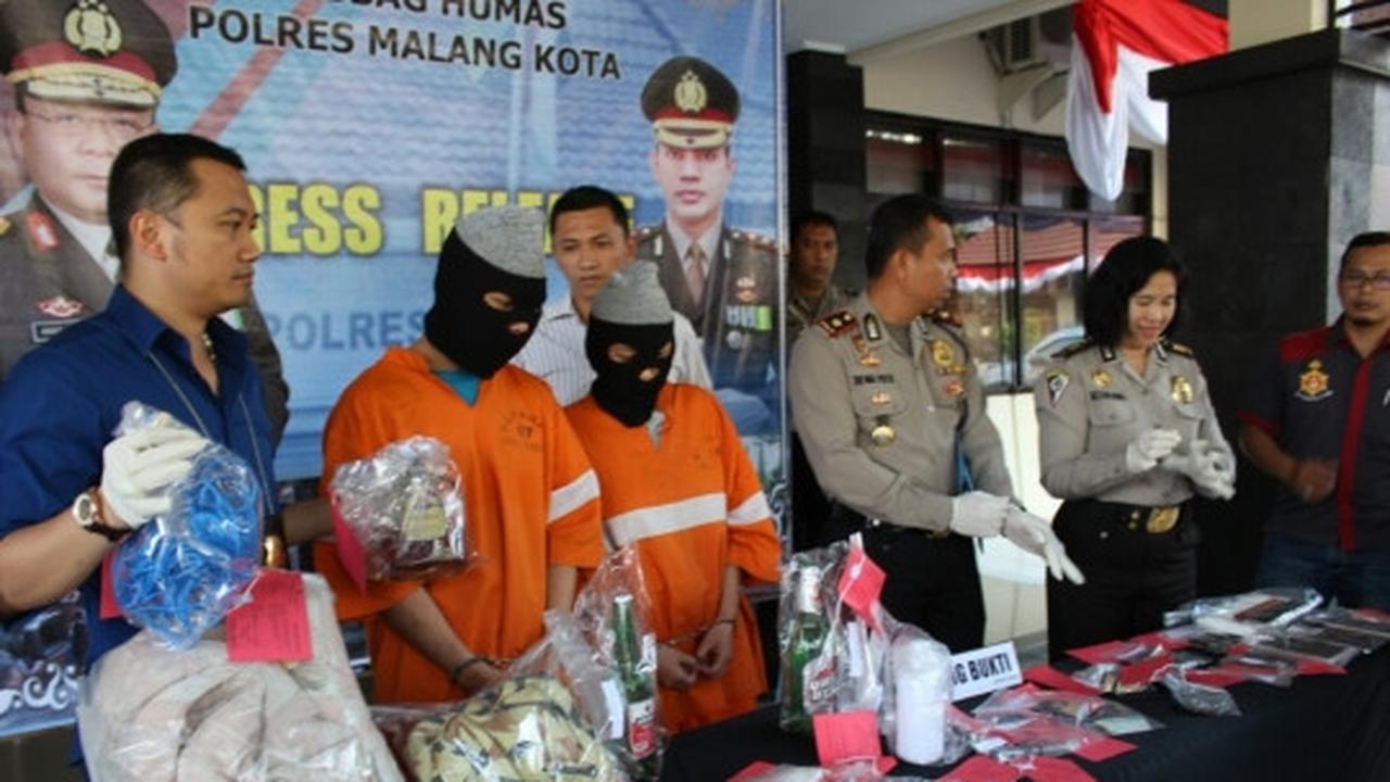 Ini obat kuat dan peralatan tersangka pemerkosaan mahasiswi Malang