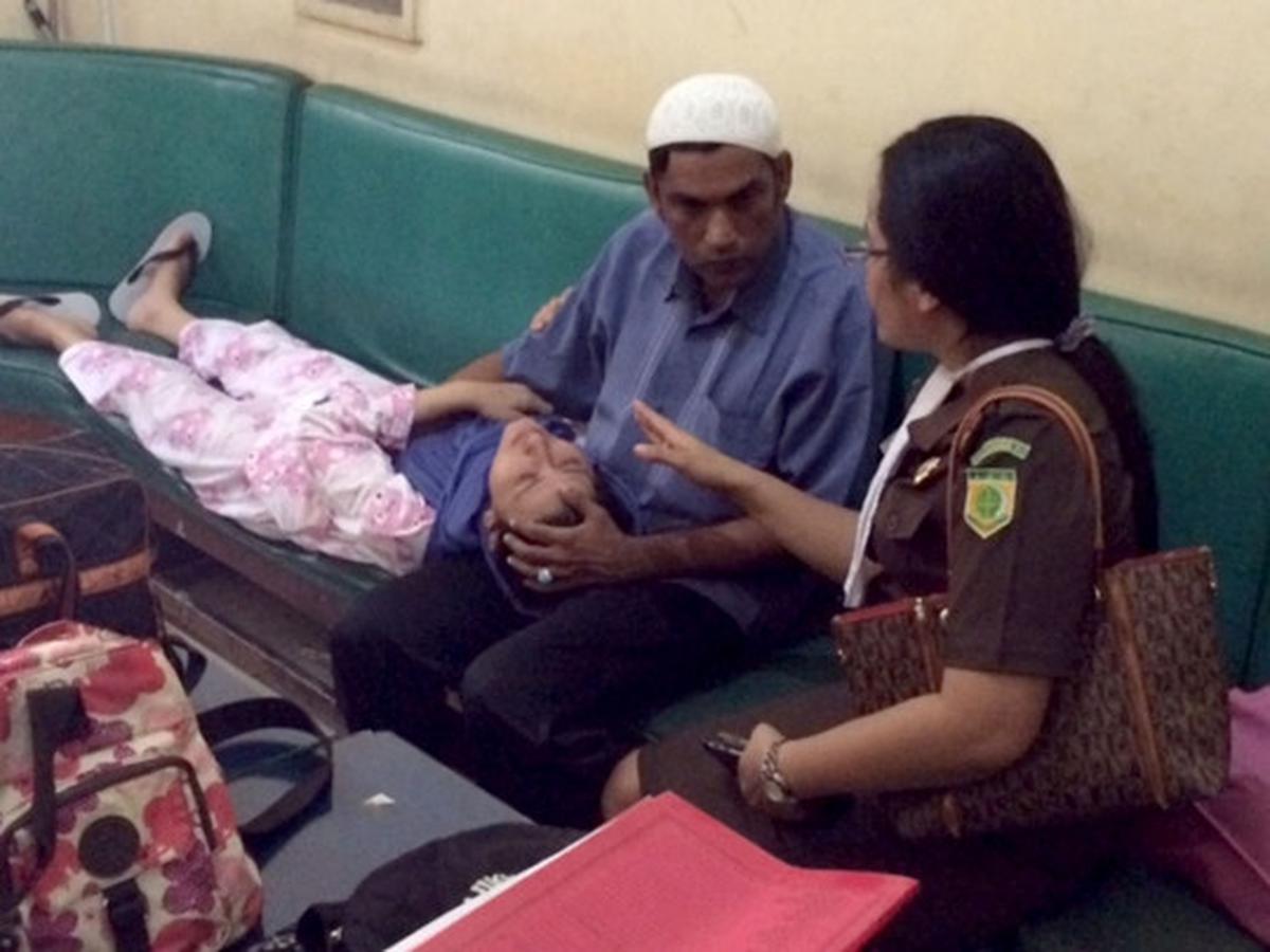 Terdakwa penganiaya PRT di Medan bopong istri jalani sidang tuntutan