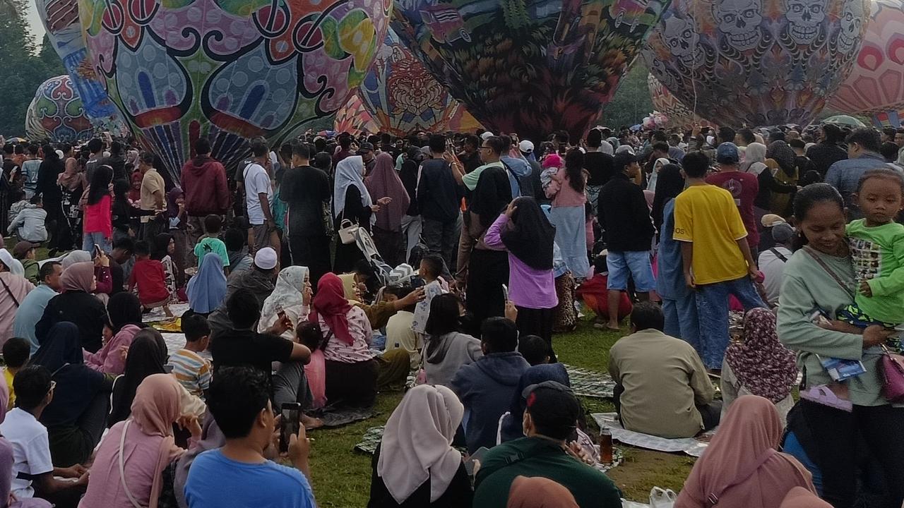 festival balon udara di pekalongan