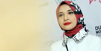 Zaskia Sungkar baru saja menjalani operasi di salah satu Rumah Sakit di Malaysia. Menurut diagnosa, istri Irwansyah itu menderita Endometriosis. Salah satu kelainan di jaringan rahim. (Deki Prayoga/Bintang.com)