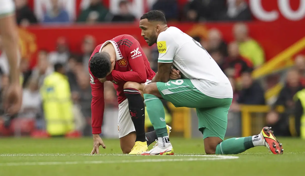 Cristiano Ronaldo akhirnya kembali menjadi starter saat Manchester United menjamu tamunya Newcastle United di Old Trafford. (AP/Dave Thompson)