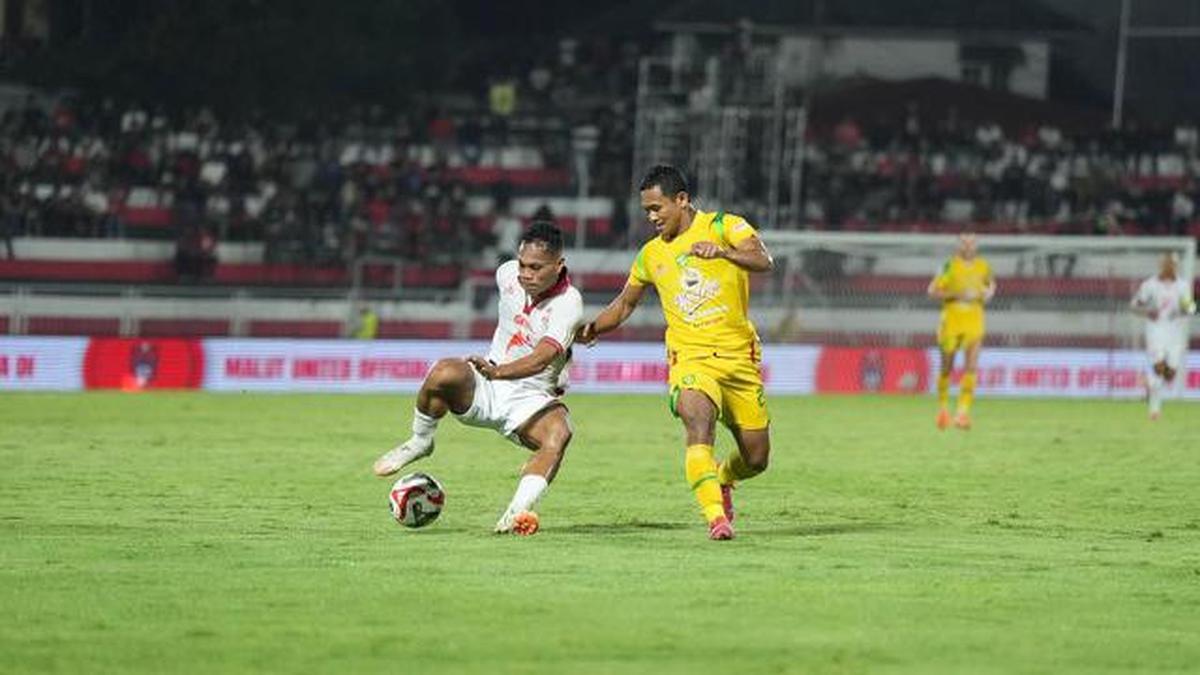 Hasil BRI Super League: Kalah dari Persebaya di Kandang Sendiri, Tren Buruk Malut United Berlanjut