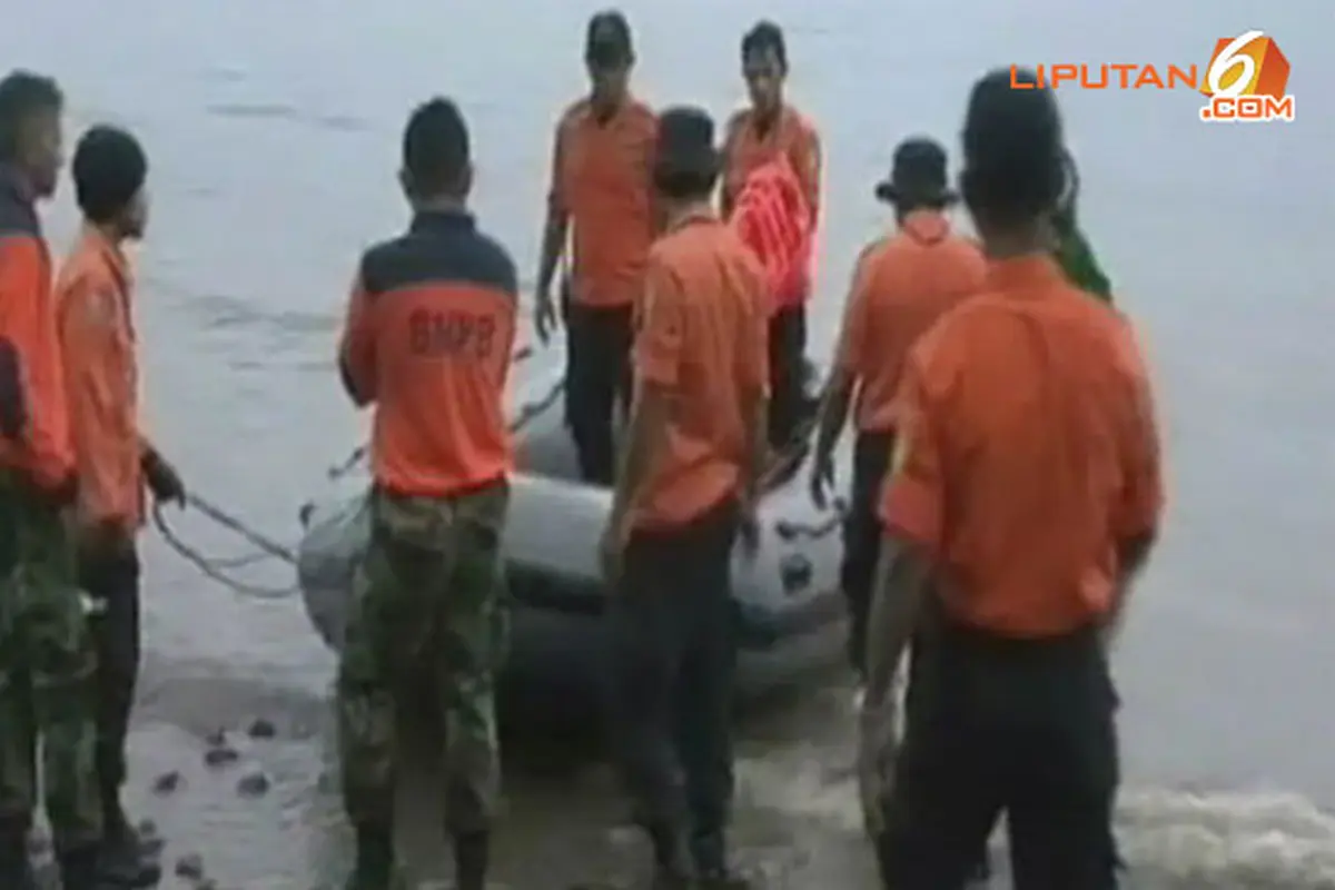 banjir-maluku-130801d.jpg