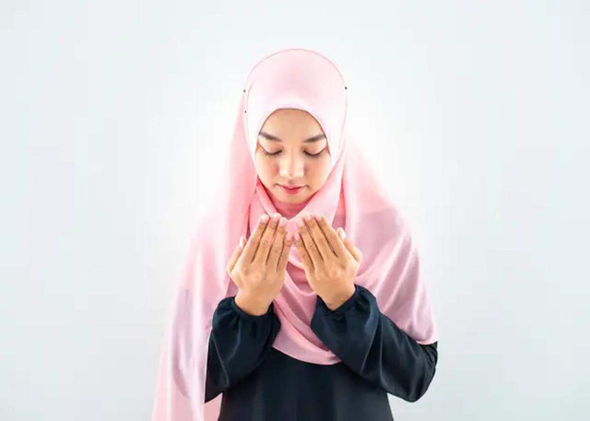 Hadits Keutamaan Doa, Rahasia Kekuatan Hati yang Didengar Langit