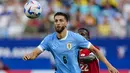 Pada menit kedelapan Uruguay berhasil unggul 1-0 lewat sontekan Rodrigo Bentancur.  (AP Photo/Jacob Kupferman)