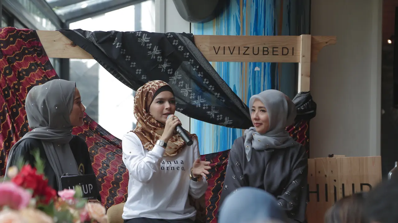 Vivi Zubedi ke New York Fashion Week