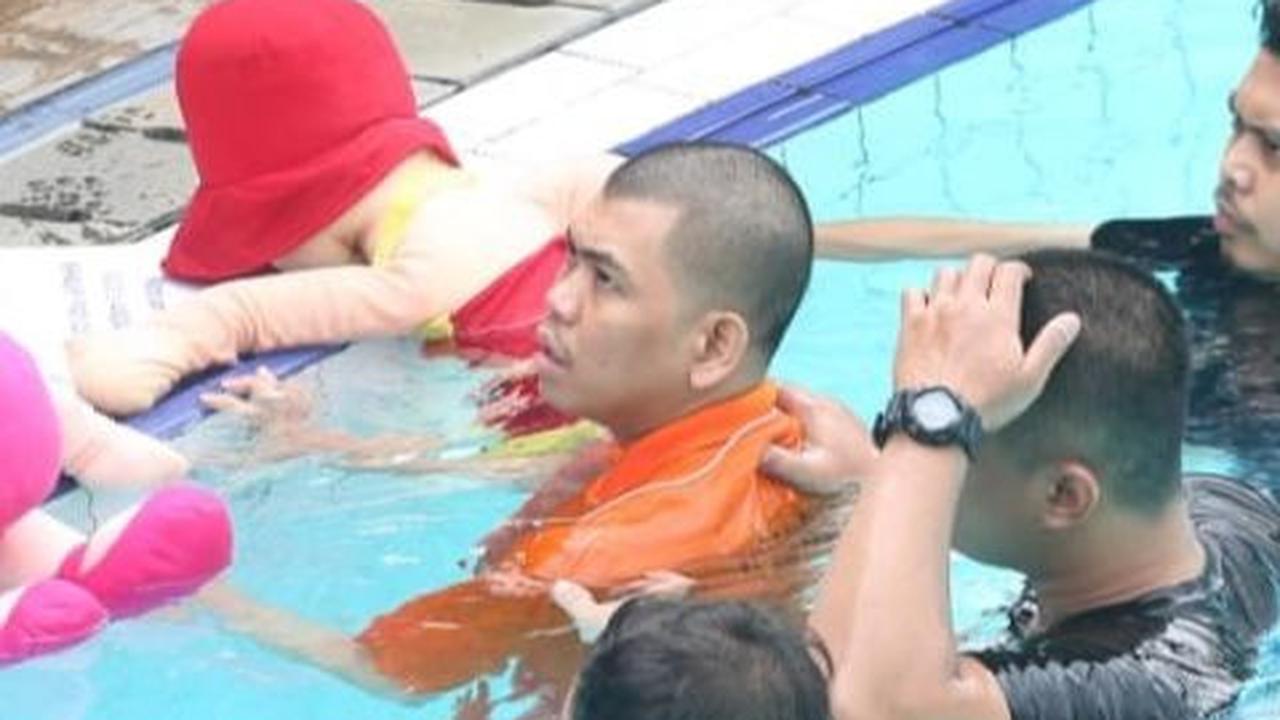 Selama peristiwa itu terjadi, total sudah 12 kali Dante ditenggelamkan oleh Yudha dengan rentang waktu yang berbeda. Foto : Kapanlagi.com / Budy Santoso<br>