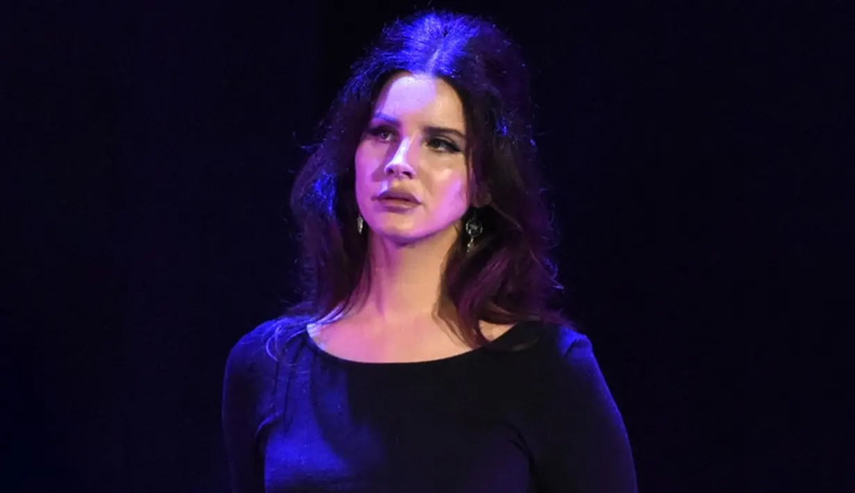 Pihak kepolisian mengatakan Michael Huntu miliki tiket konser Lana Del Ret dan sebuah pisau. (Hypebeast)