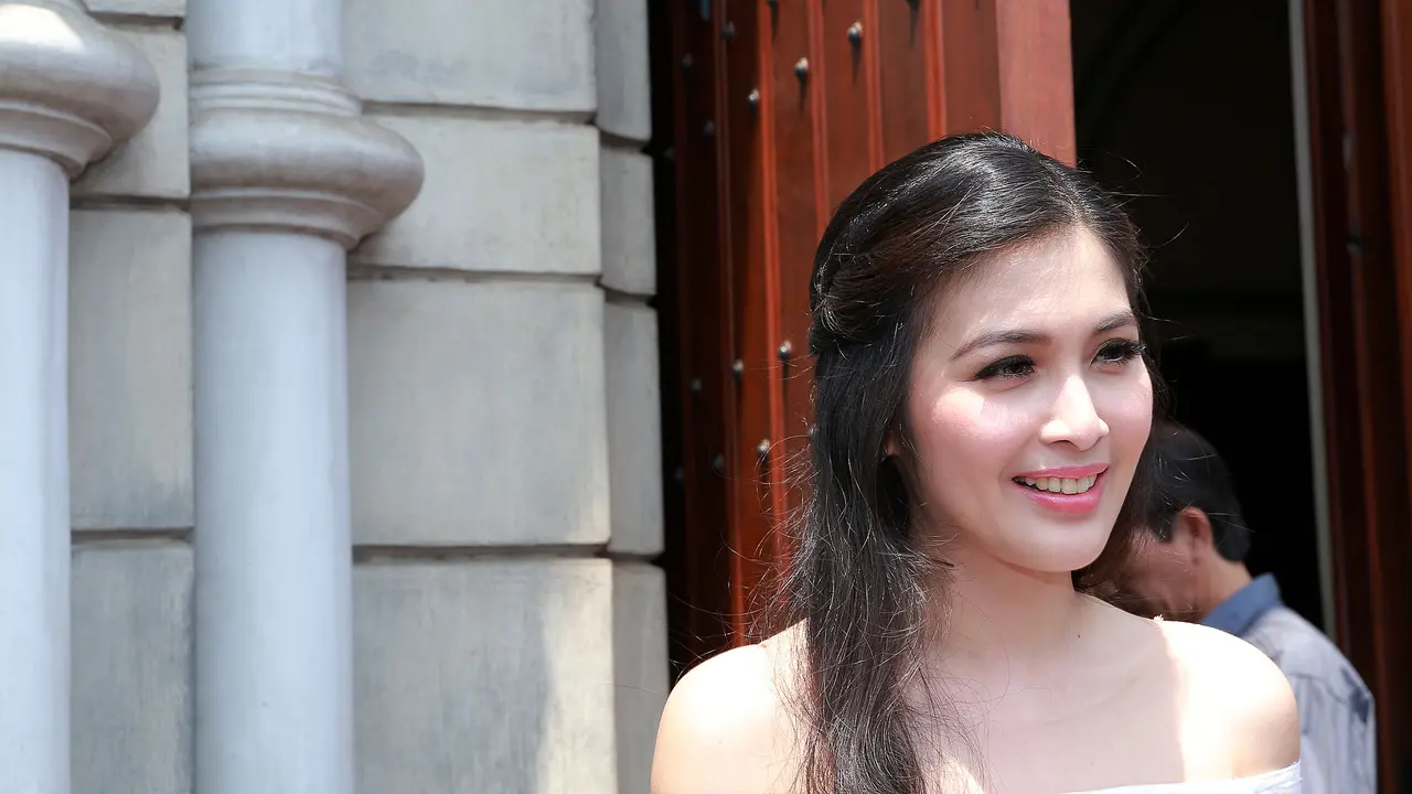 Sandra Dewi