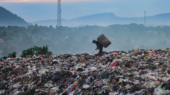Danantara Tetapkan 8 Mitra Proyek Sampah Jadi Listrik di 20 Daerah