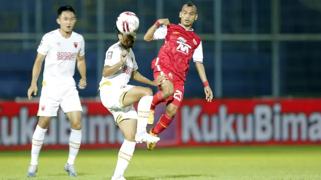 FOTO: Patrich Wanggai Bawa PSM Makassar Unggul atas Persija Jakarta di Babak Pertama