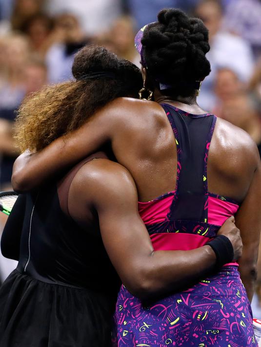 Foto Pelukan Serena Williams Usai Kalahkan Sang Kakak Di As Terbuka Bola Liputan6 Com