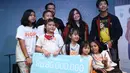 Bagi Ryan, berbagi kepada sesama itu bisa menjadi energi positif baginya. Selain itu, juga menjadi penyemangat kepada anak-anak penyandang kanker di Yayasan Rumah Harapan. (Nurwahyunan/Bintang.com)