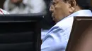 Terpidana korupsi e-KTP, Setya Novanto (kanan) saat menjadi saksi sidang lanjutan dugaan korupsi pengadaan e-KTP dengan terdakwa Irvanto Hendra Pambudi dan Made Oka Masagung di Pengadilan Tipikor, Jakarta, Selasa (18/9). (Liputan6.com/Helmi Fithriansyah)