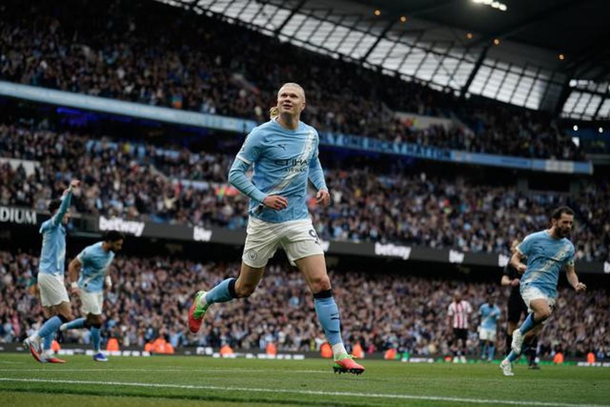 Pep Guardiola Ngomel-Ngomel: Saya Tak Pernah Percaya VAR