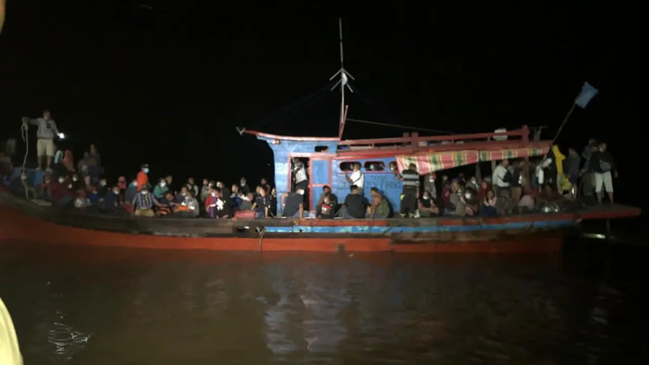 Pangkalan TNI Angkatan Laut Tanjung Balai Asahan Lantamal I Koarmada I mengamankan 115 orang pekerja migran diduga ilegal.