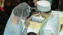"Semoga Iqbal ikhlas menikahkan Biby dengan lelaki piliihan Biby," tukas wanita yang sudah sah menjadi istri Rifky Balweel. (Adrian Putra/Bintang.com)