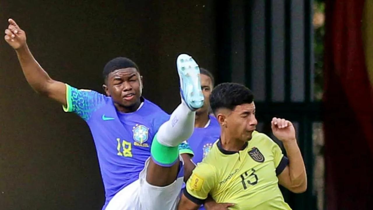 Brasil sukses menjadi tim pertama yang lolos ke babak perempat final Piala Dunia U-17 2023 setelah mengalahkan Ekuador 3-1.