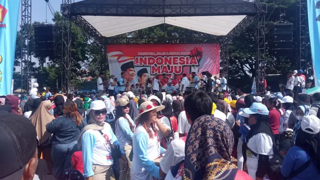 Bappilu Partai Gerindra Jawa Barat bergerak cepat bersama Pasukan Penggalangan dan Pemenangan Jawa Barat dengan menggelar acara Jalan Sehat dan Gowes Sepeda di Taman Parwatasari, Cianjur, Jawa Barat, Minggu (17/12/2023).