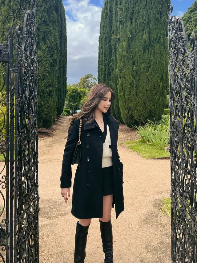 Blazer Jadi Andalan Agatha Chelsea, Nggak Kalah Keren dari Seleb Luar Negeri!