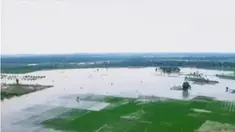 Banjir di Mojokerto mengganggu kegiatan belajar mengajar hingga banjir di Aceh Timur masih setinggi 50-80 centimeter.