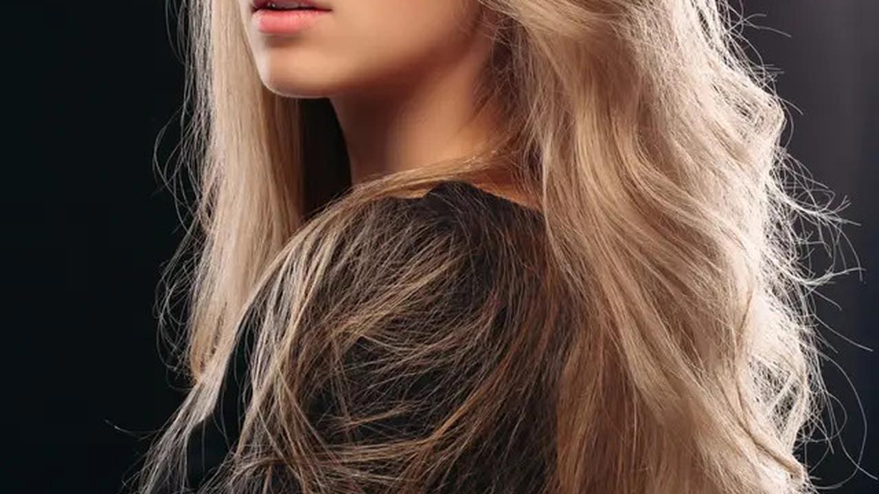 5 Inspirasi Warna Rambut Coklat dengan Gaya Modern, Bikin Cantik di 2025