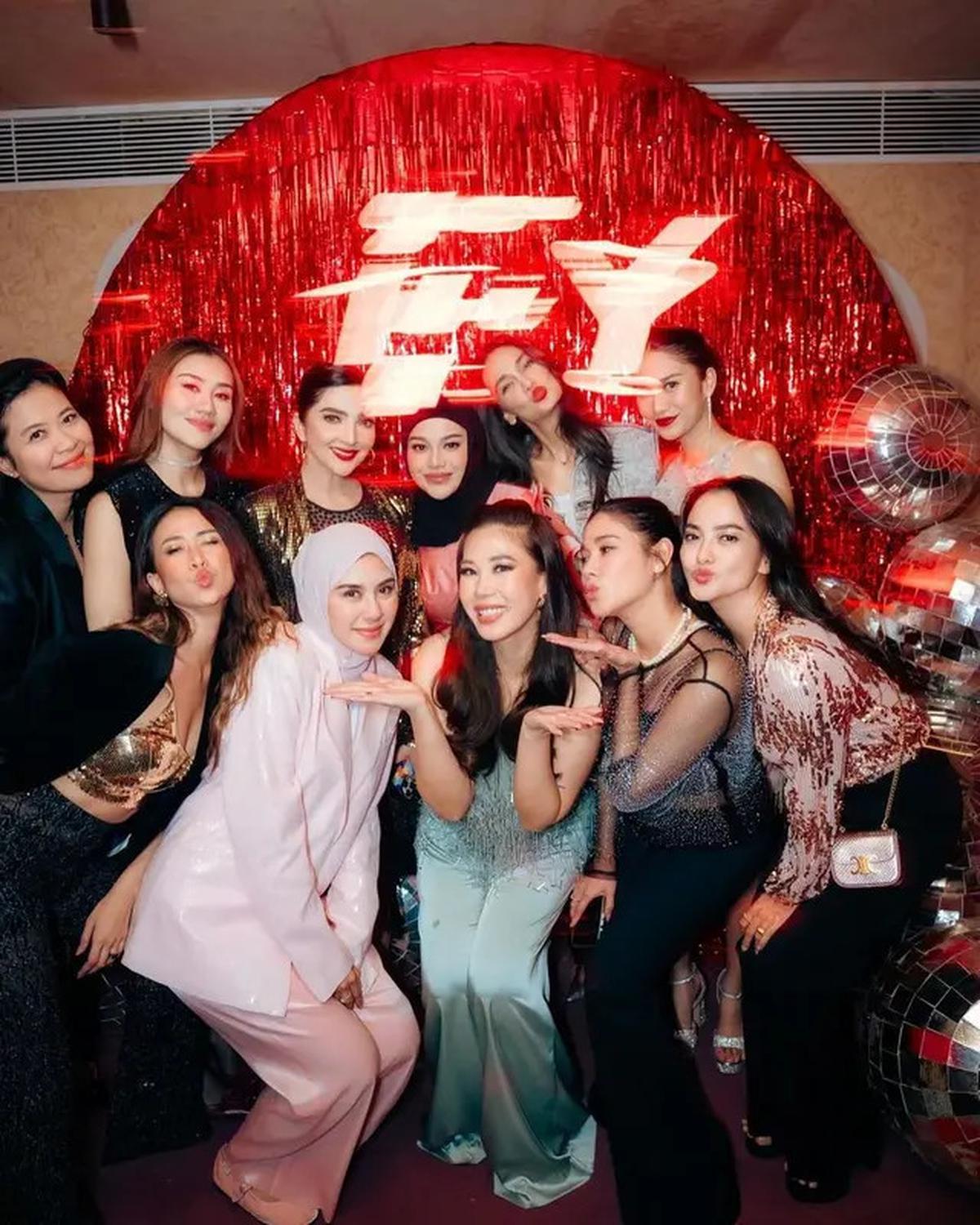 Adu Gaya Glamor Santun Aurel Hermansyah, Syahnaz Sadiqah, dan Olla Ramlan di Ultah Marlene Hariman, Tampil Blink Blink dengan Hijab