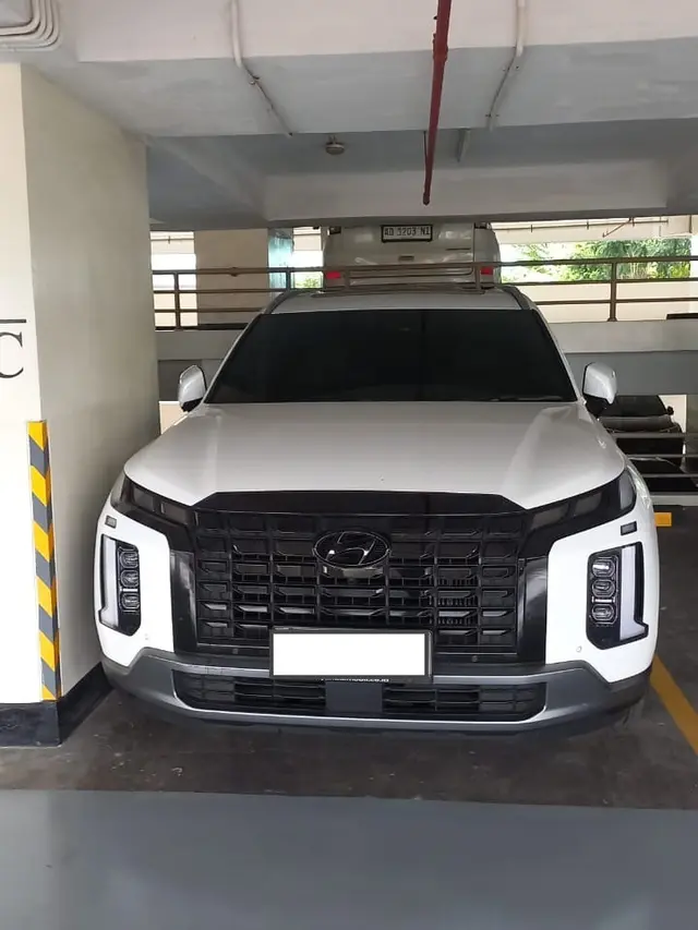 KPK sita mobil terkait kasus korupsi libatkan anggota DPR