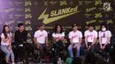 Para personel Slank hadir dalam peluncuran sepatu limited edition kolaborasi antara Slank dan Eagle dikawasan Jakarta, Rabu (23/5). Sepatu ini hanya diproduksi sebanyak 1,200 pasang. (Liputan6.com/Faizal Fanani)