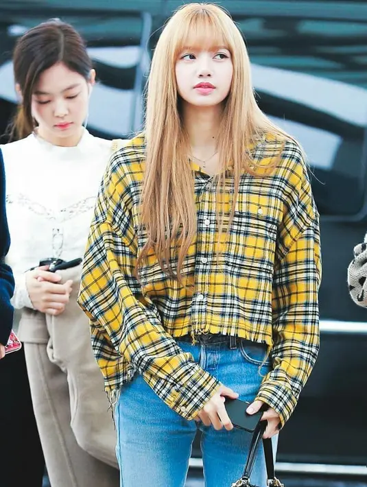 (Instagram/lisa.blackpink)