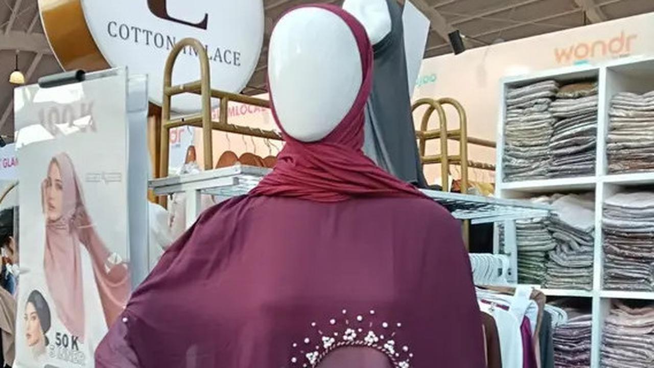 Berburu Baju Lebaran Trendy di 2025, Mulai dari Sarimbit hingga Gamis Katbol