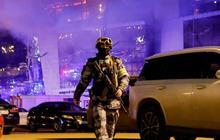 FOTO: Situasi Mencekam Saat Penembakan Massal di Moskow: Korban Tewas Bergeletakan, Gedung Konser Terbakar