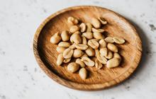 Apakah Kacang Menyebabkan Jerawat? Ini Penjelasan Medisnya