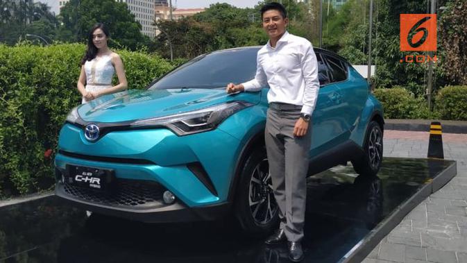Tooyota C-HR Hybrid resmi dijual di Indonesia bertepatan dengan Hari Bumi. (Arief A/Liputan6.com)