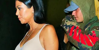 Petemuan Justin Bieber dan Kourtney Kardashian beberapa waktu lalu di sebuah gereja menimbulkan berbagai komentar dari publik terutama para penggemarnya yang menganggap keduanya punya hubungan spesial. (doc.hollywoodlife.com)