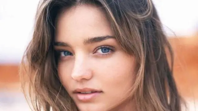 5 Selebriti Ini Tetap Cantik Tanpa Make Up