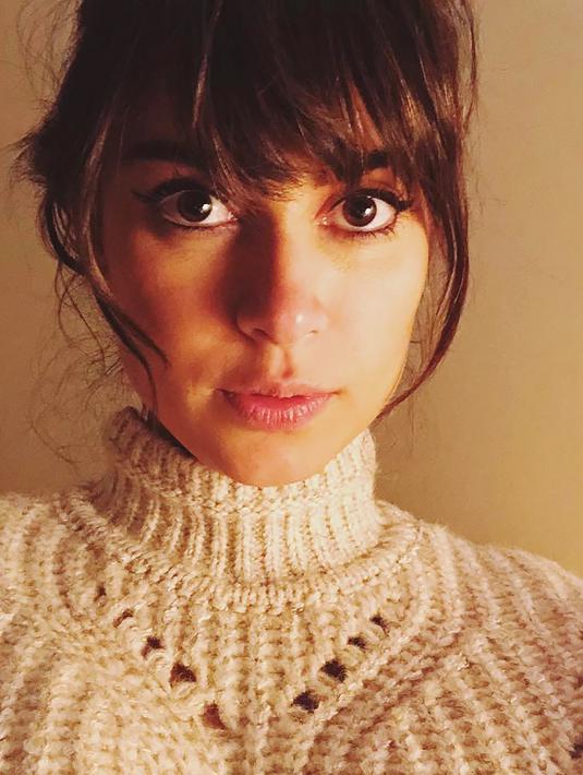 12. Thaila Ayala - Aktris dunia yang berasal dari Brazil. Wanita yang sudah berkepala tiga kedapatan tengah berpesta dengan Neymar di klub malam kota Ibiza. Mereka juga terciduk sering berada di tempat lain menikmati waktu bersama. (Instagram)