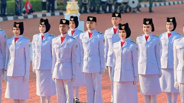 7 Potret Anak Denny Cagur Jadi Paskibraka Provinsi Banten, Penuh Haru dan Bangga