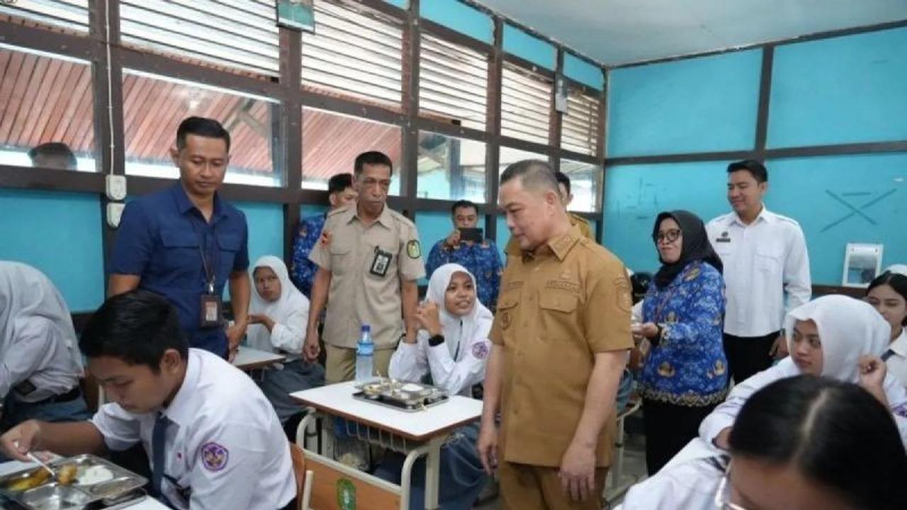 BPS: Program Makan Bergizi Gratis Terbukti Turunkan Angka Kemiskinan di Kalbar
